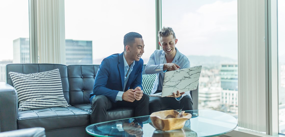 adviser-providing-client-support